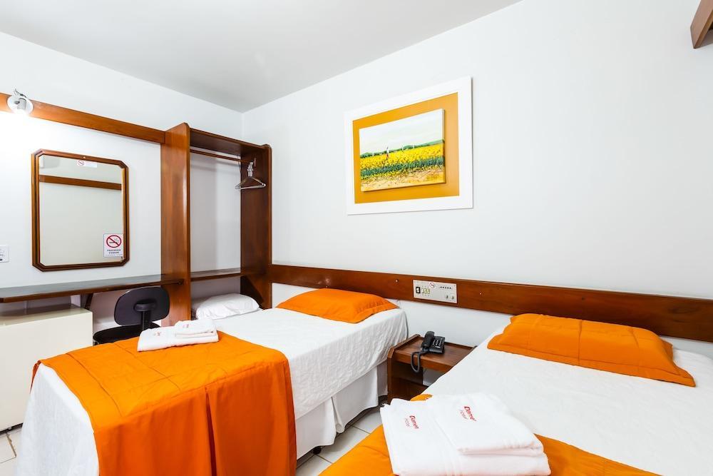 Hotel Damen Фос ду Игуасу Екстериор снимка