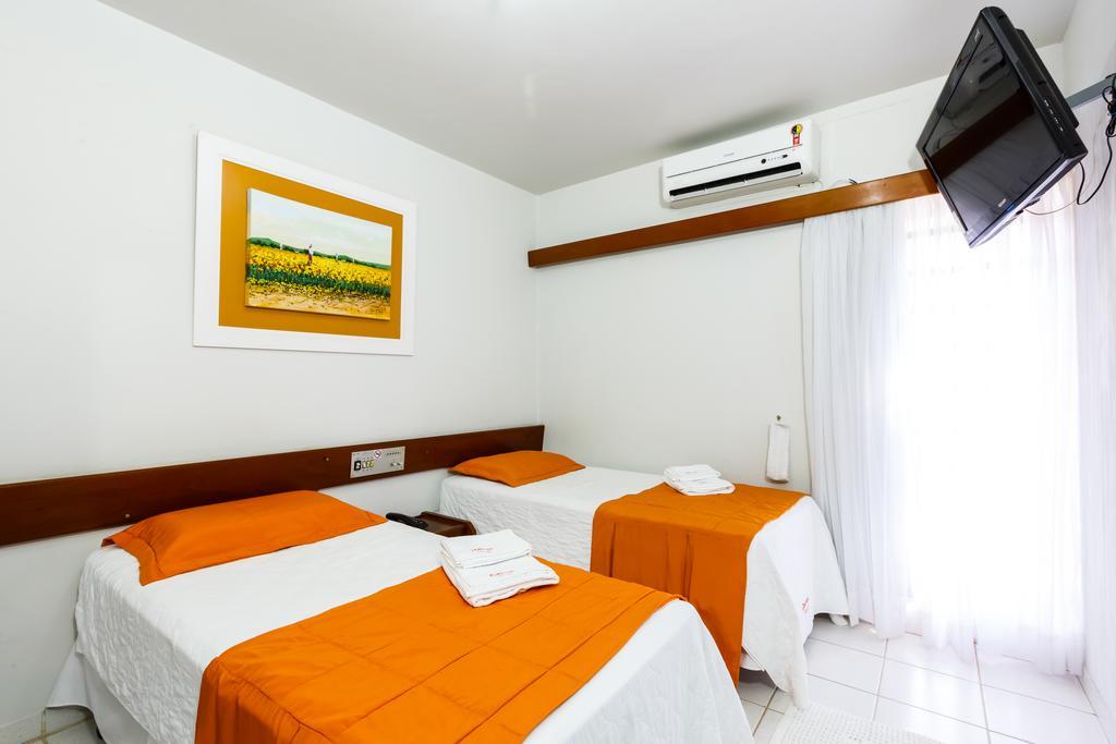 Hotel Damen Фос ду Игуасу Екстериор снимка